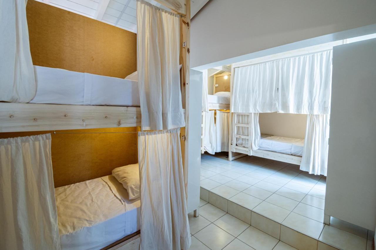 Fuxia House Hostel Мендоса Екстериор снимка