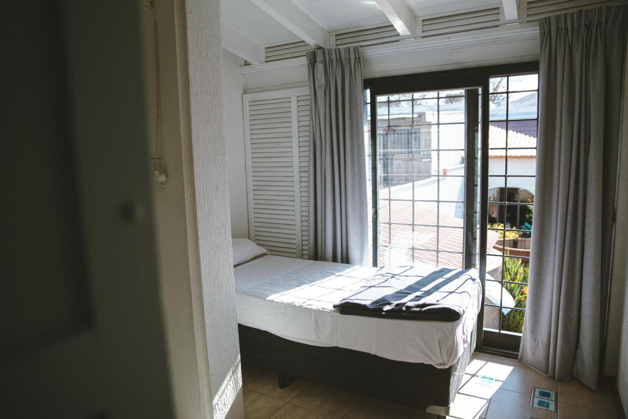 Fuxia House Hostel Мендоса Екстериор снимка
