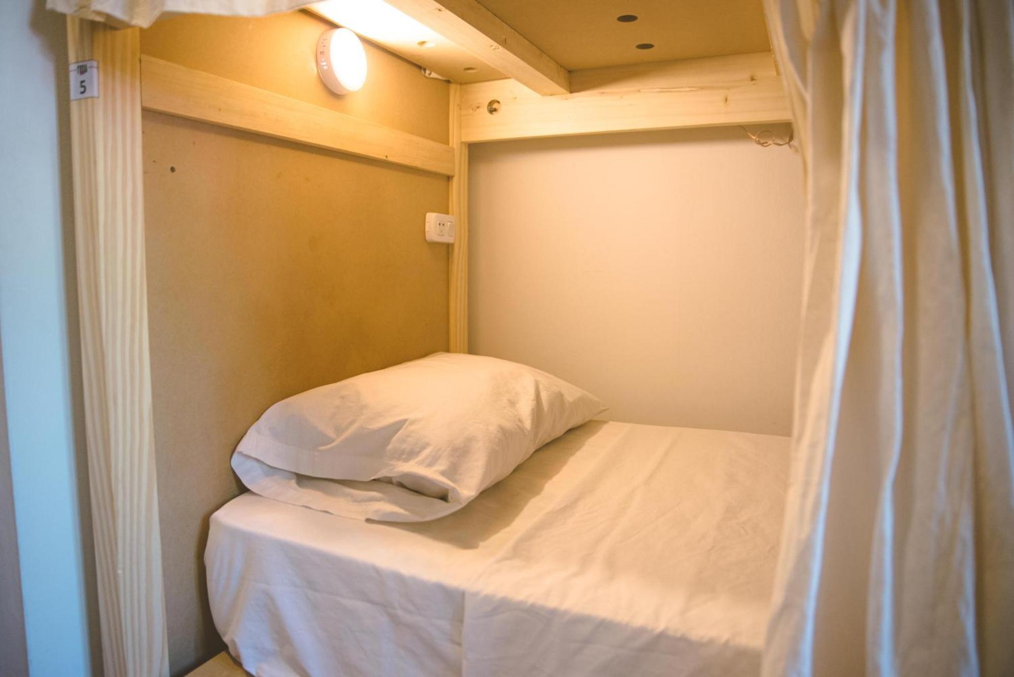Fuxia House Hostel Мендоса Екстериор снимка