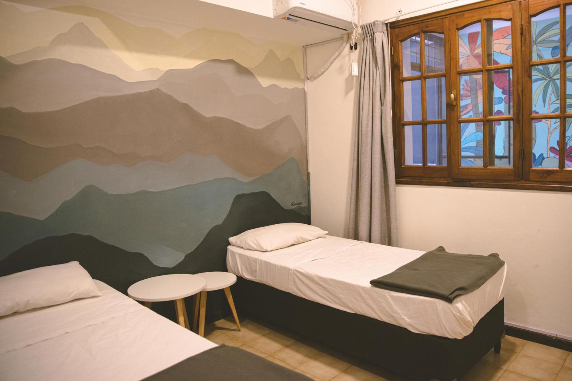 Fuxia House Hostel Мендоса Екстериор снимка